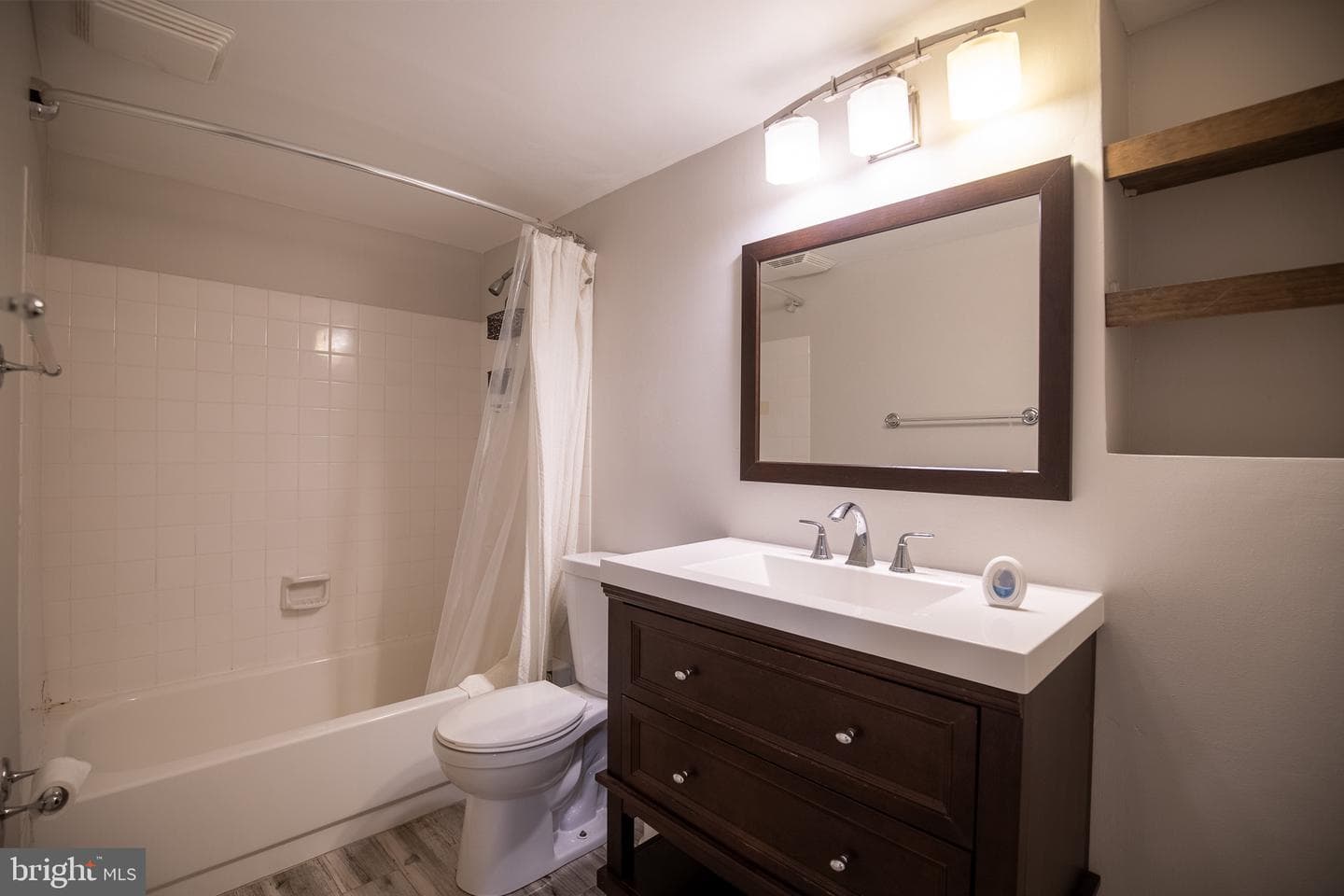 4836 Gainsborough Drive photo 38