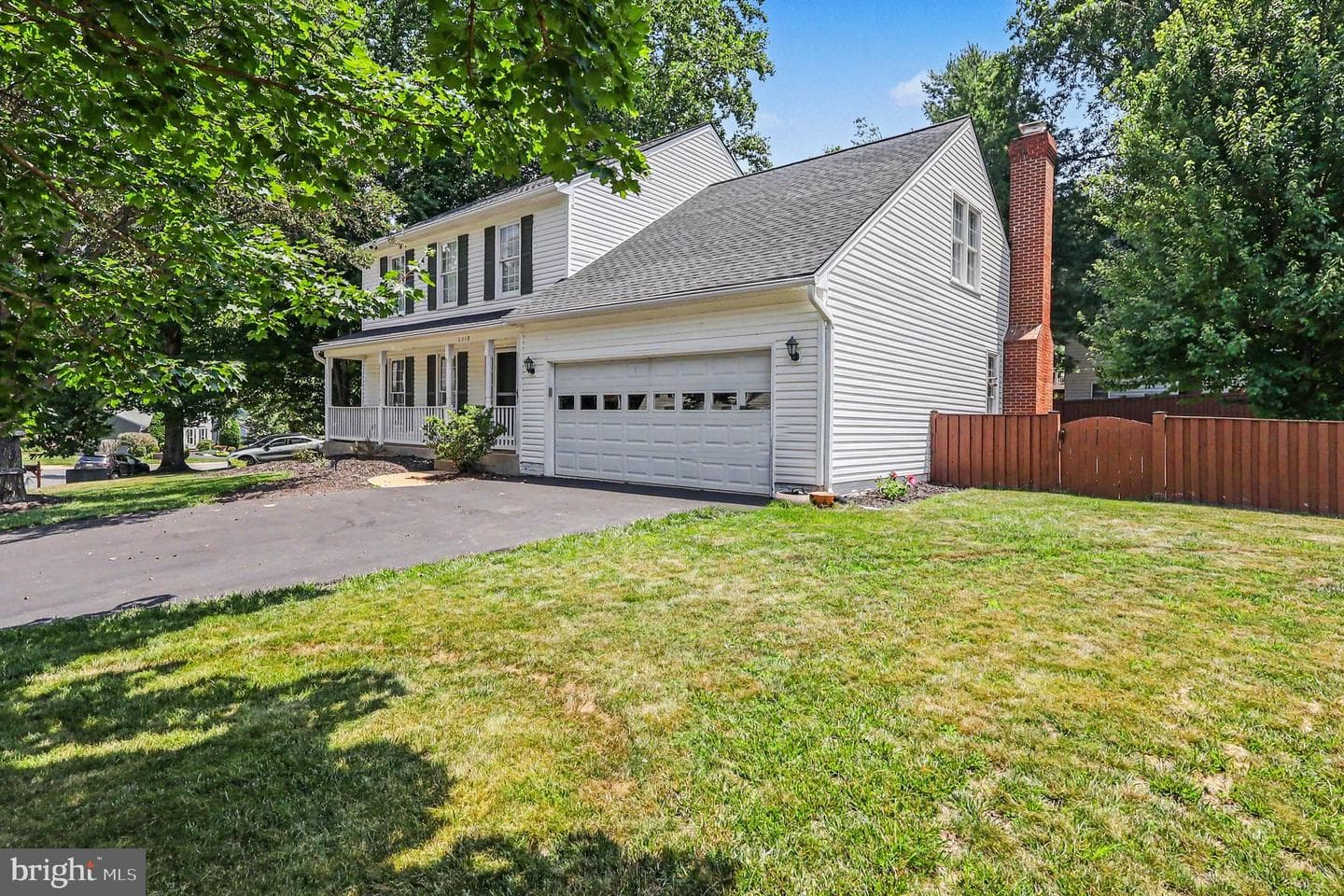 8019 Oak Bridge Lane photo 1