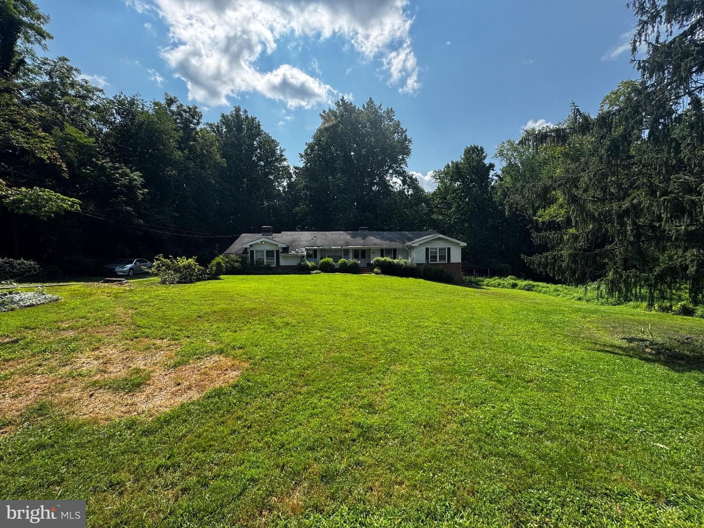 2117 Post Road photo 1