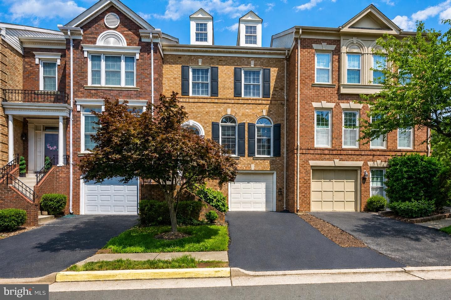 8002 Tanworth Court photo 1