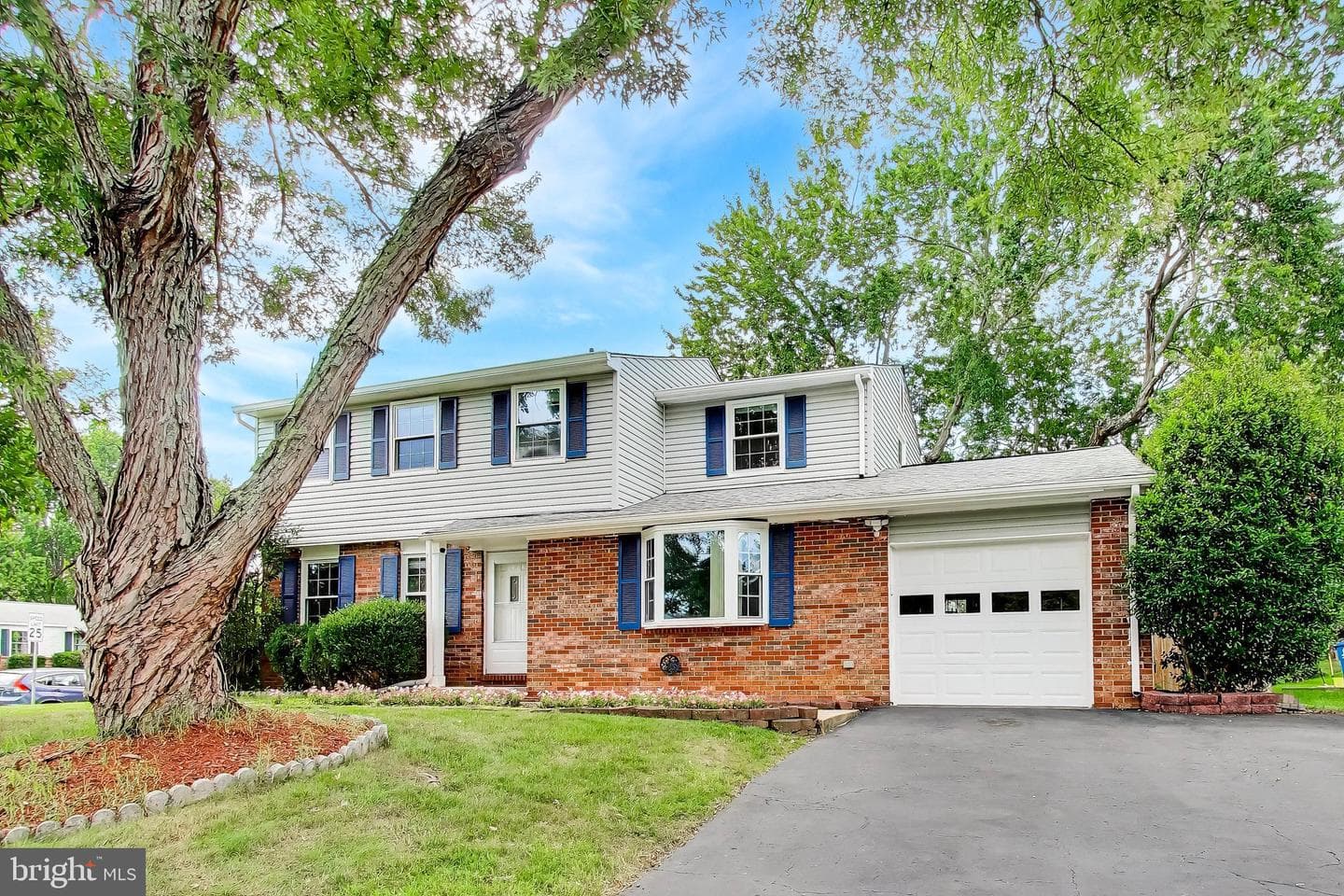 9152 Burke Road photo 1