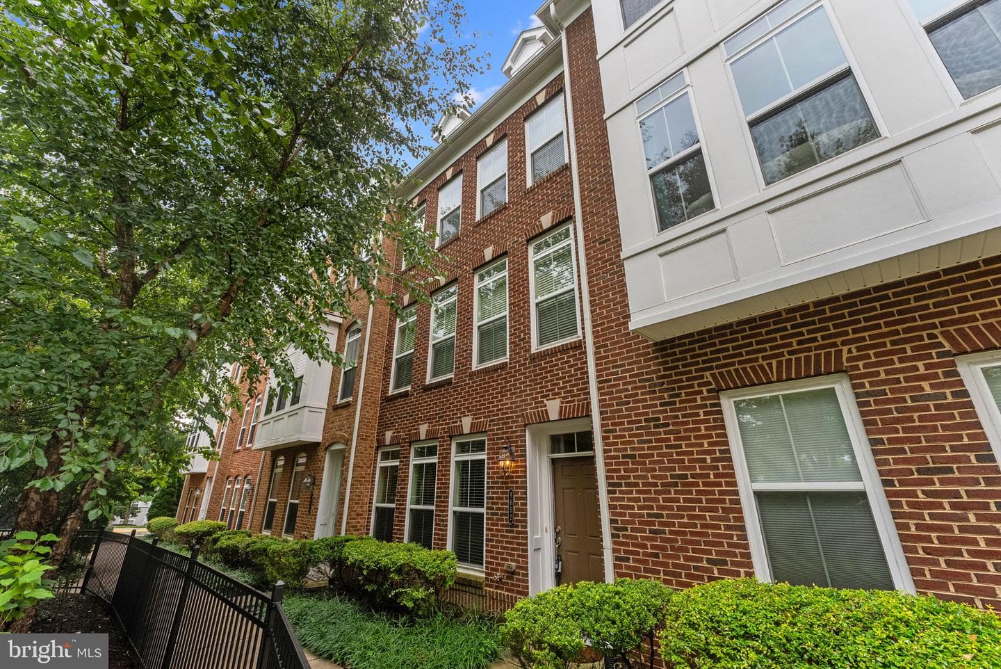 9652 Pullman Place photo 1