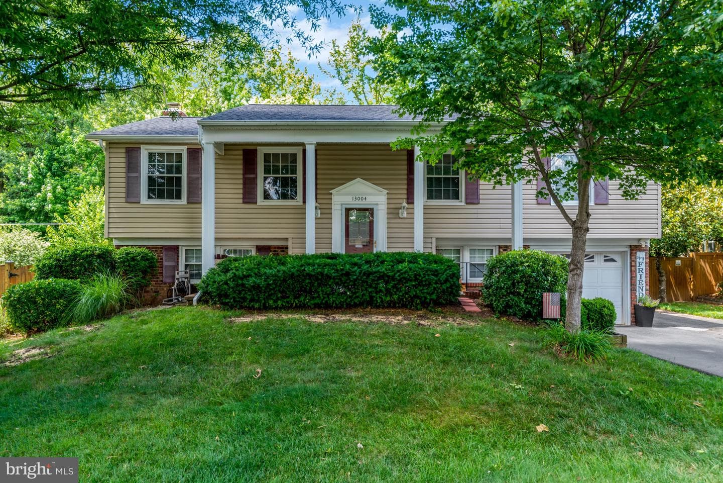 13004 Maple View Lane photo 1