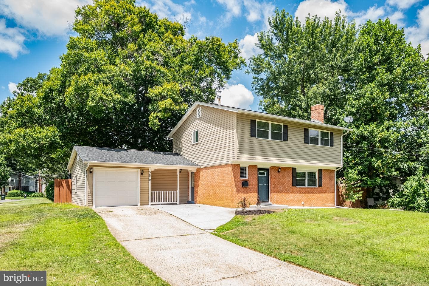 5520 Southampton Drive photo 1