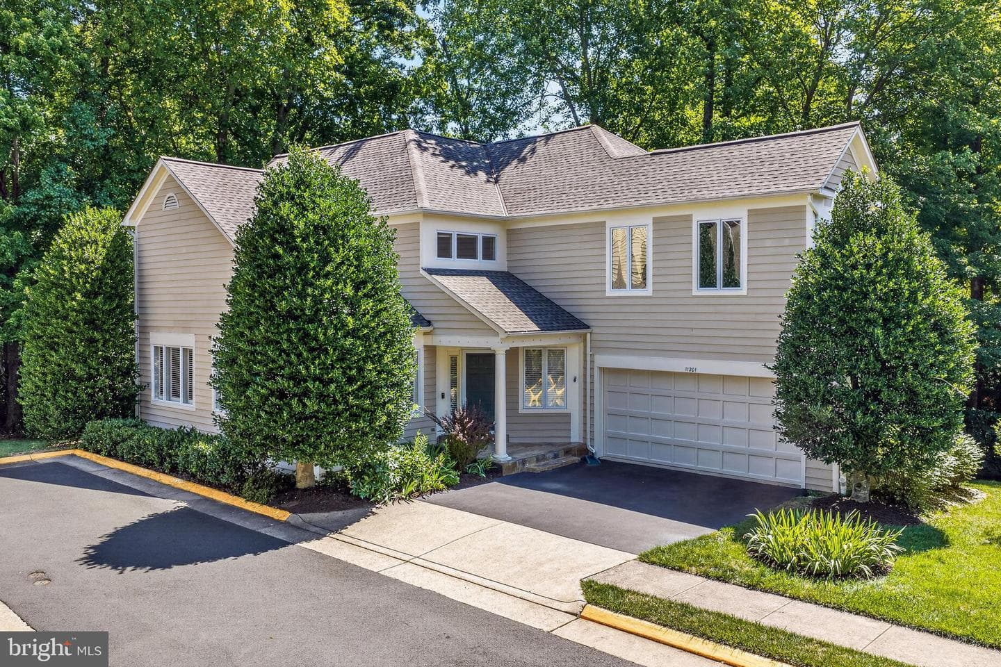 11201 Pavilion Club Court, Reston