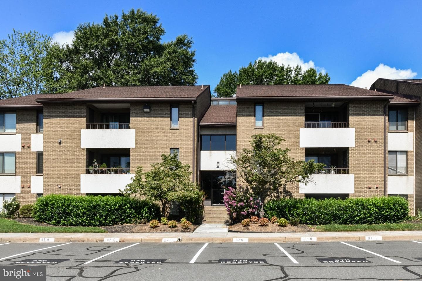 517 Florida Avenue #t2 photo 1