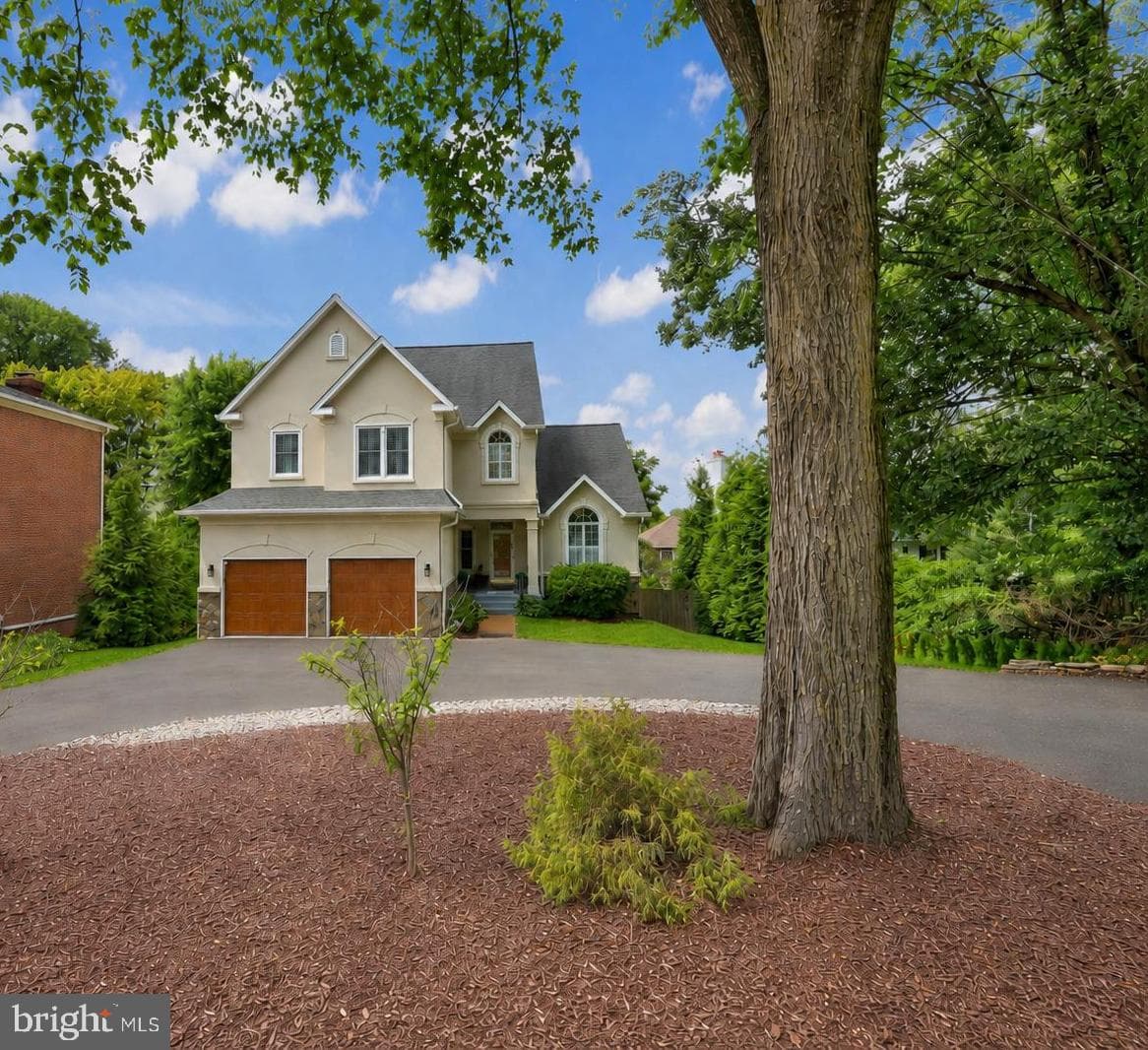 6732 Churchill Road photo 1
