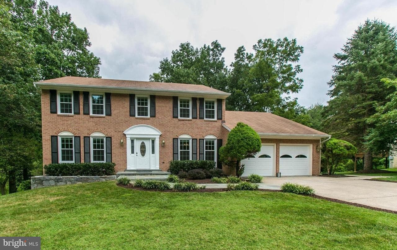 9614 Locust Hill Drive photo 1