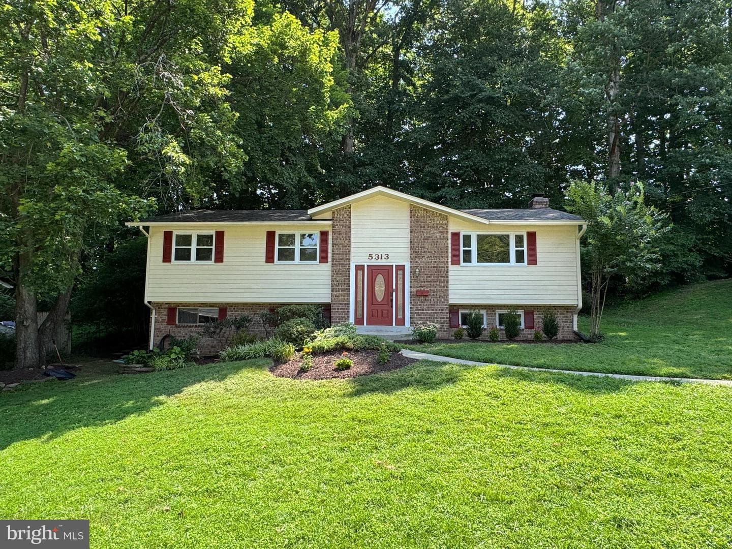 5313 Weymouth Drive photo 1