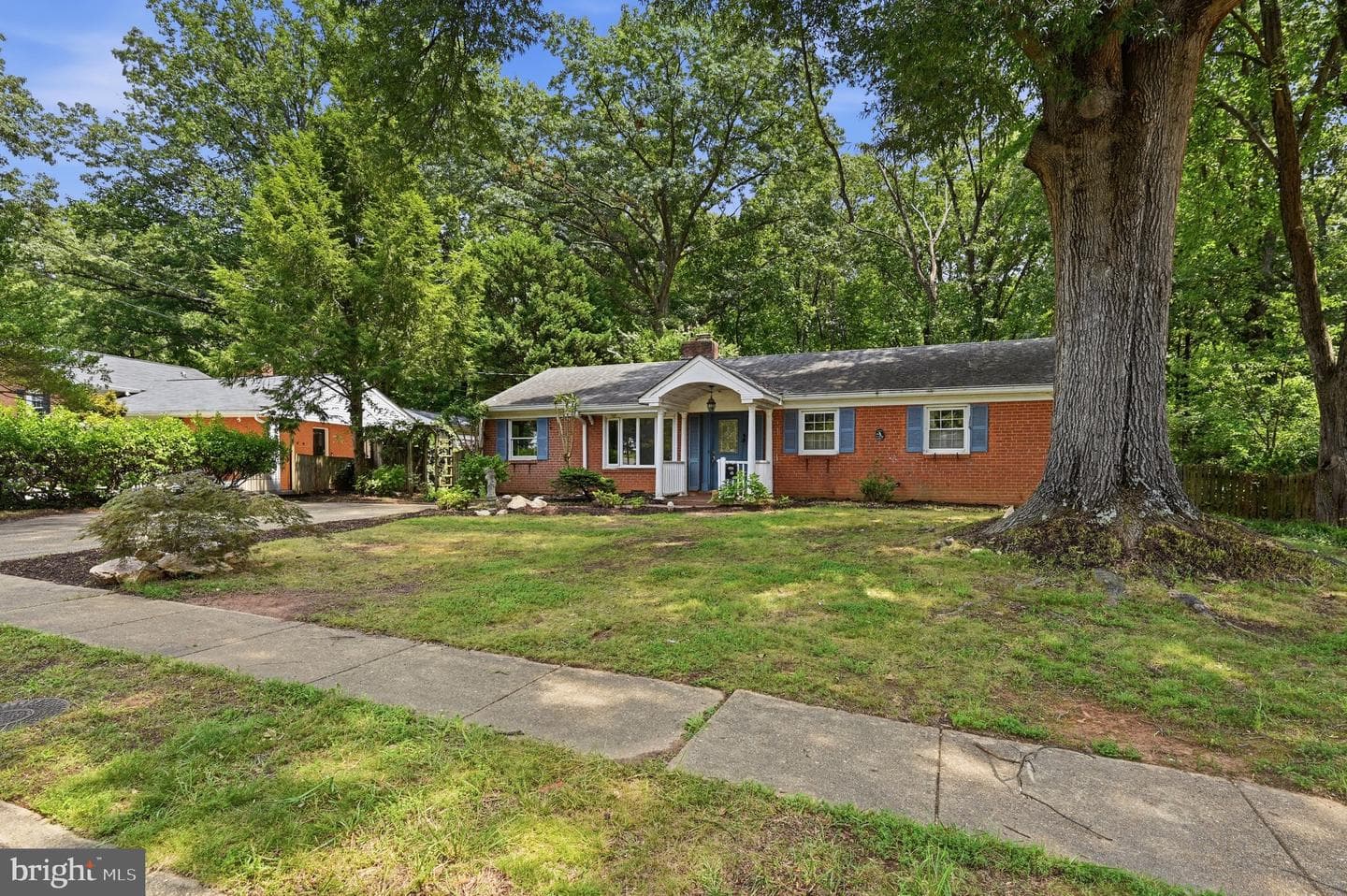 6702 Harwood Place photo 1
