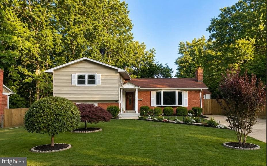 7305 Brookcrest Place photo 1