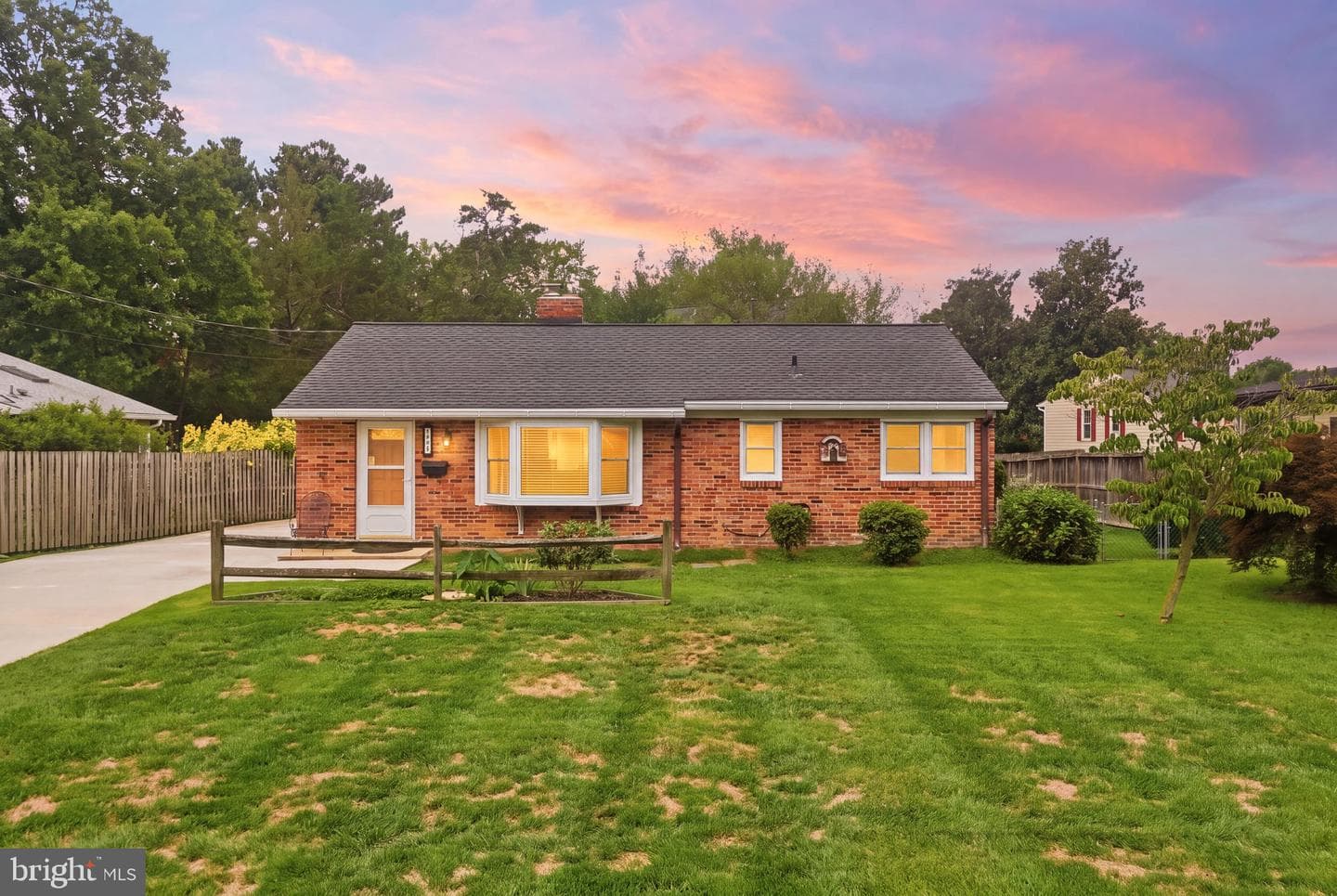 7920 Wellington Road photo 1