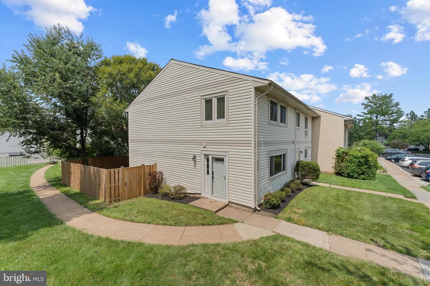 328 Reneau Way, Herndon