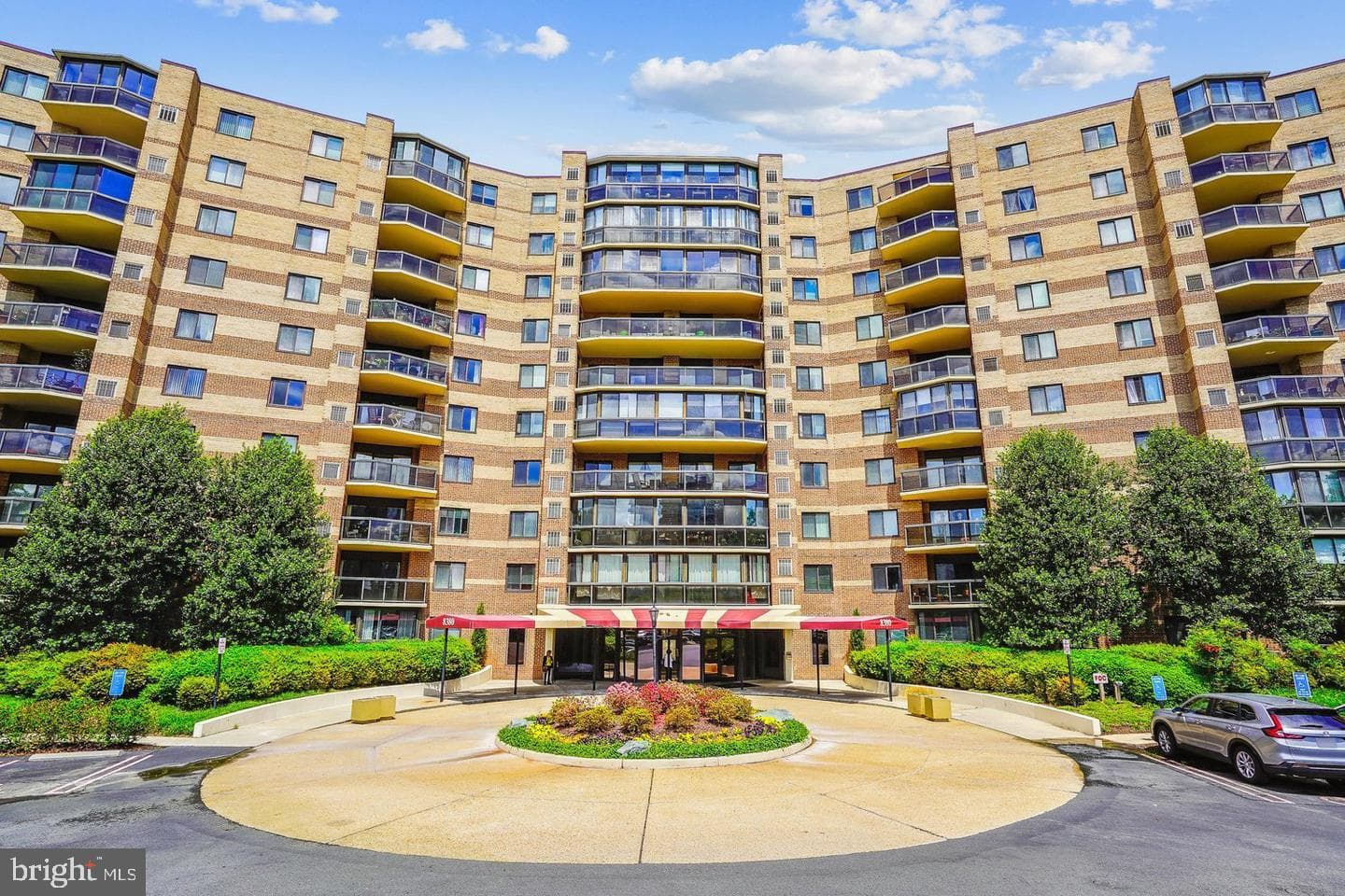 8360 Greensoro Drive #524, McLean
