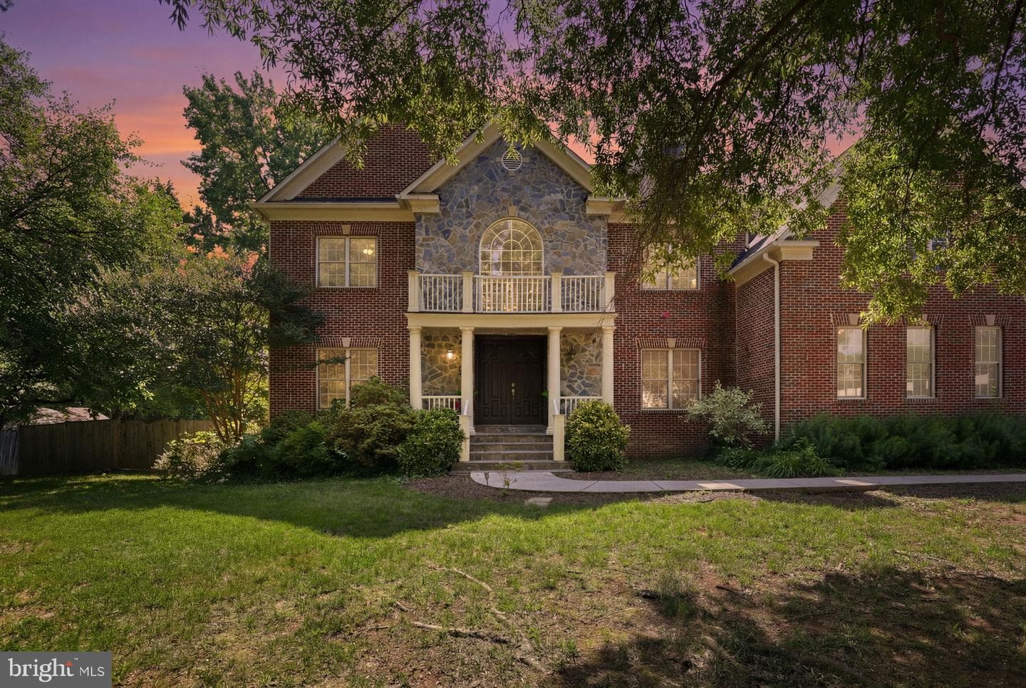 8813 Oak Leaf Drive photo 1