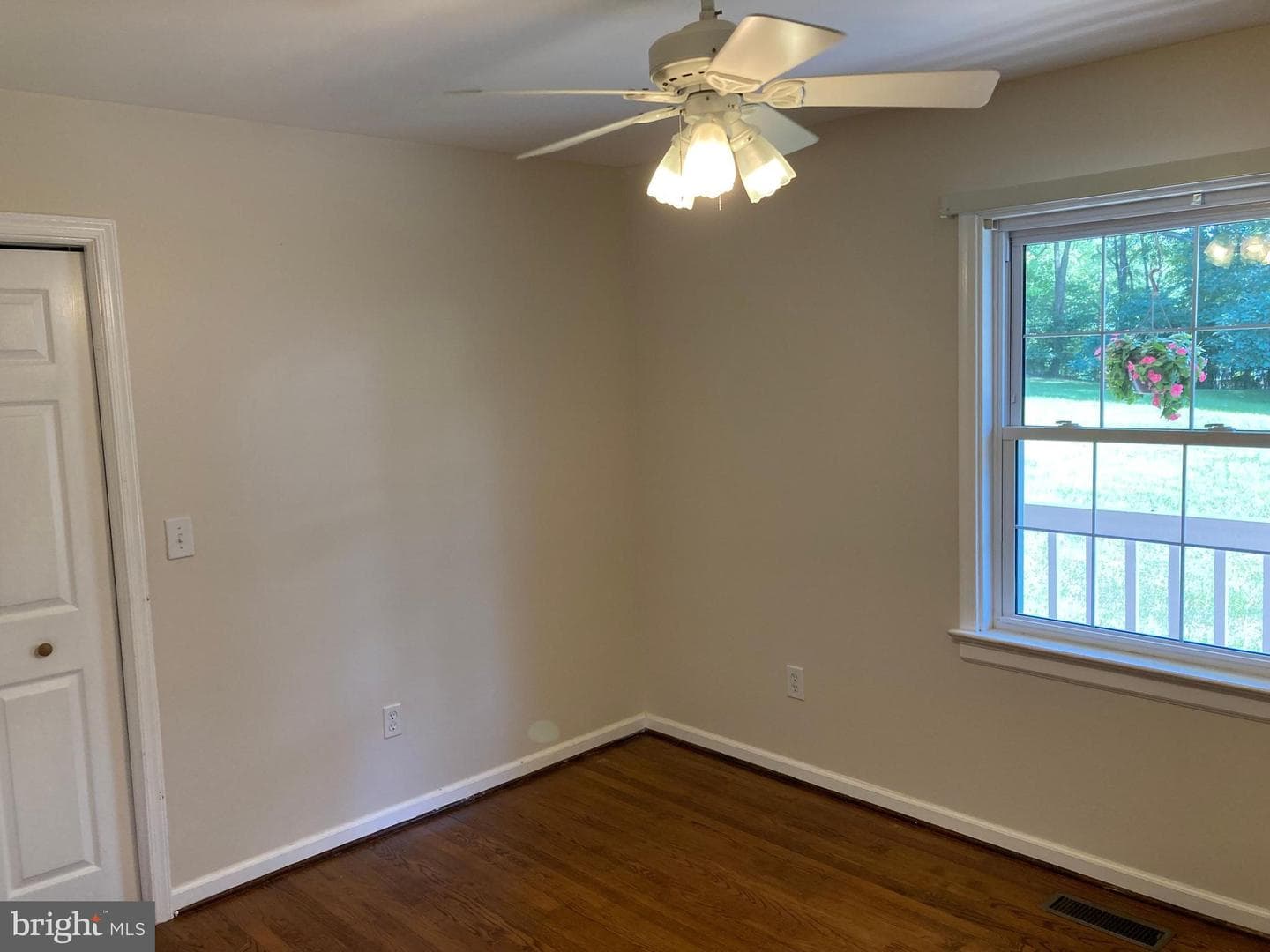 2412 Fairground Road photo 24