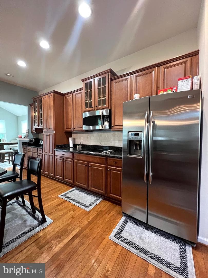425 Larchmont Circle photo 10