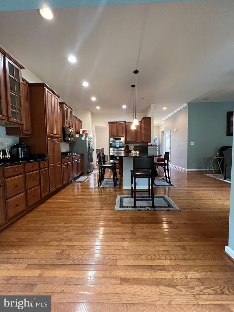 425 Larchmont Circle photo 21