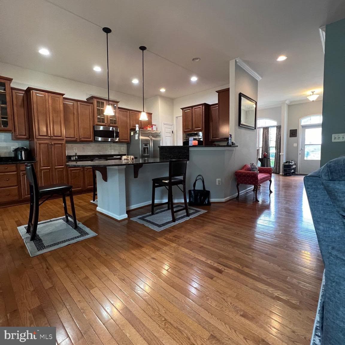 425 Larchmont Circle photo 25