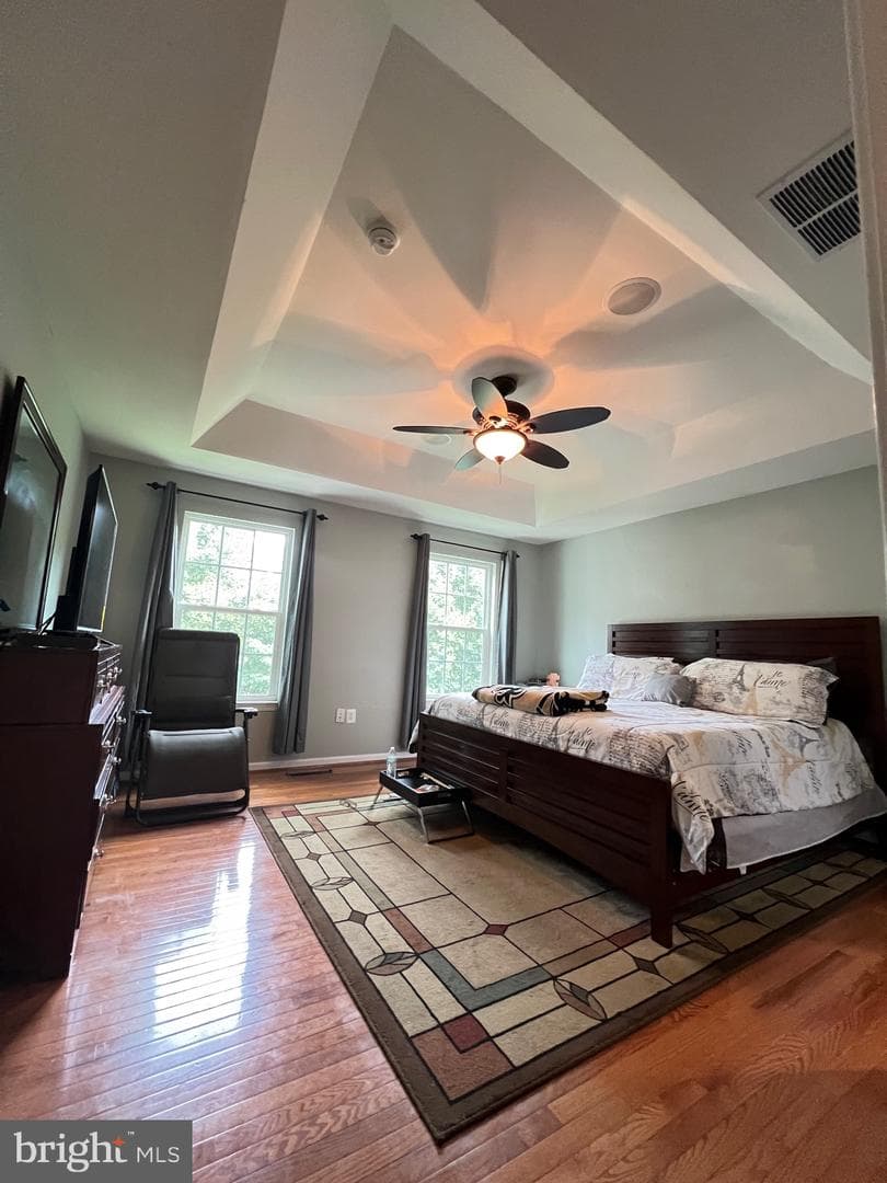 425 Larchmont Circle photo 40