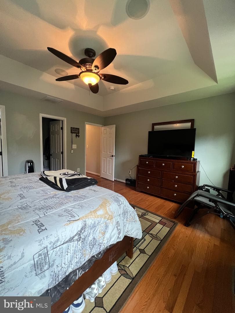 425 Larchmont Circle photo 42