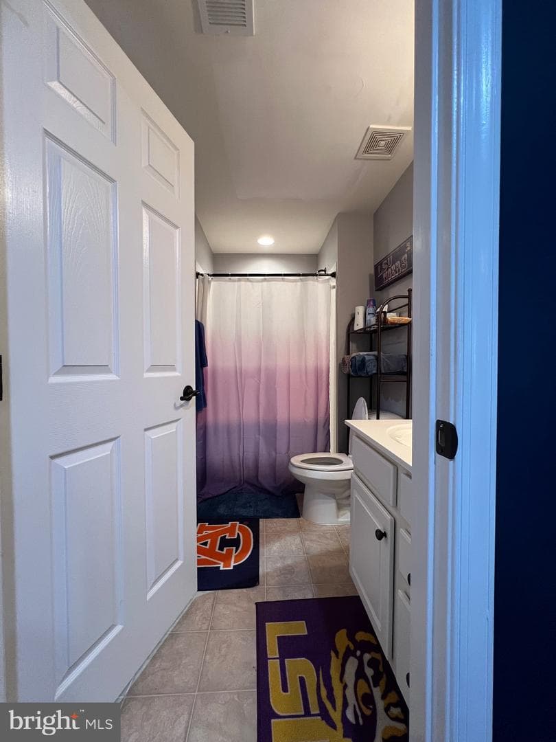 425 Larchmont Circle photo 70