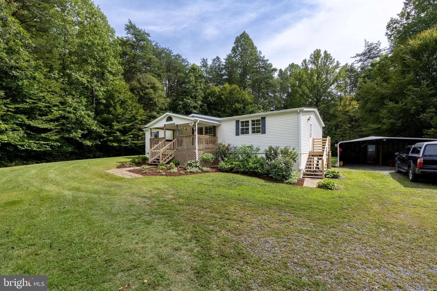 107 Greenwood Farms Court photo 25