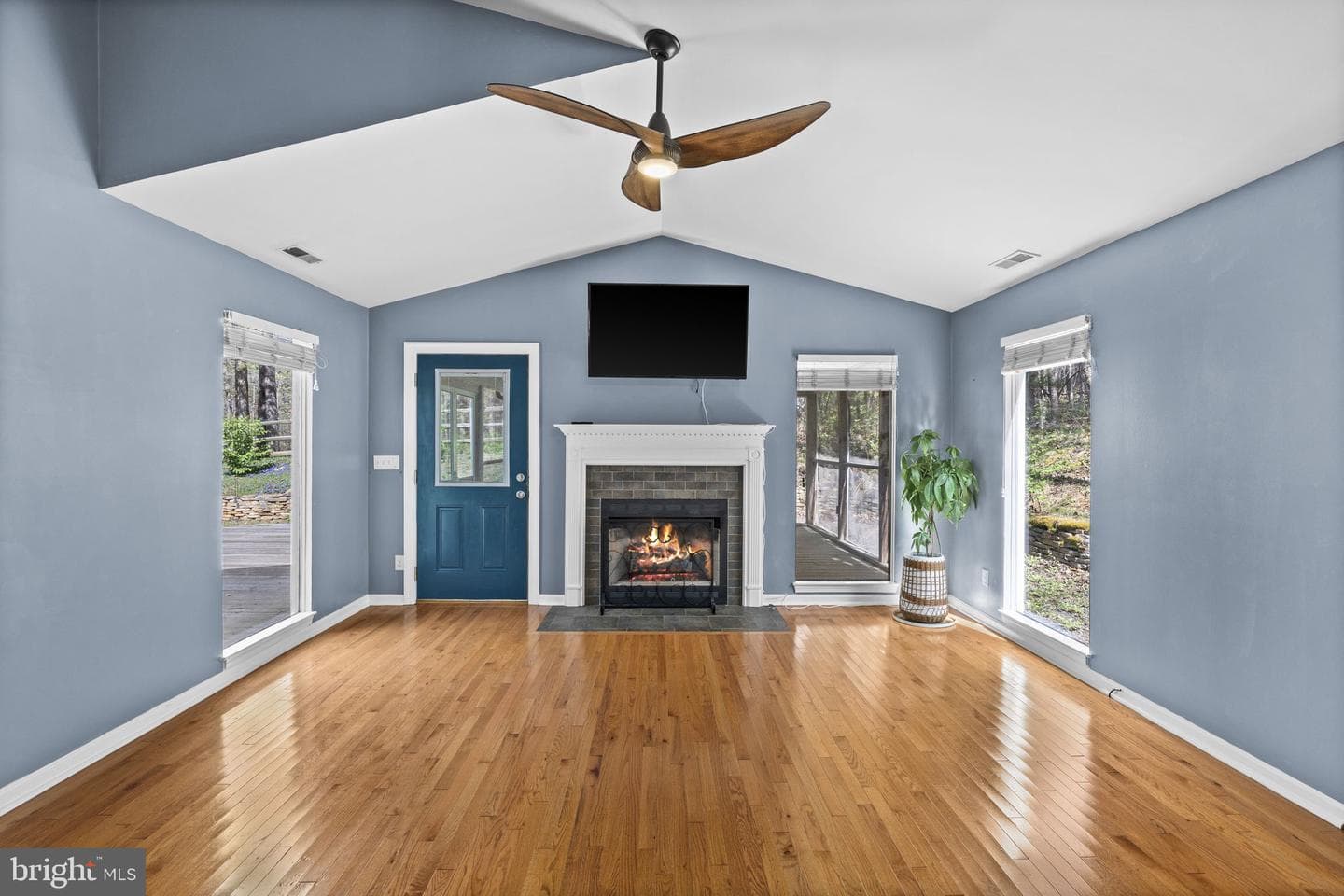 79 E Cedar Drive photo 18