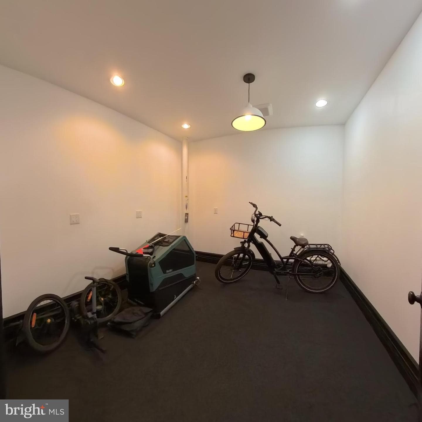 1225 Middle River Road photo 71