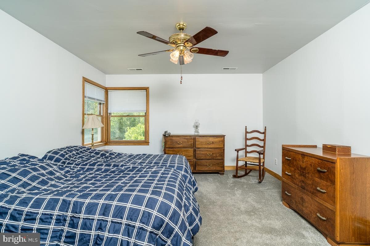 6070 Fredericksburg Road photo 23