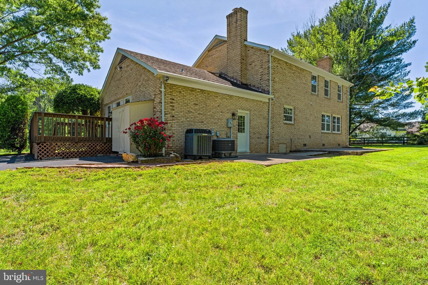 6989 Fredericksburg Rd photo 63