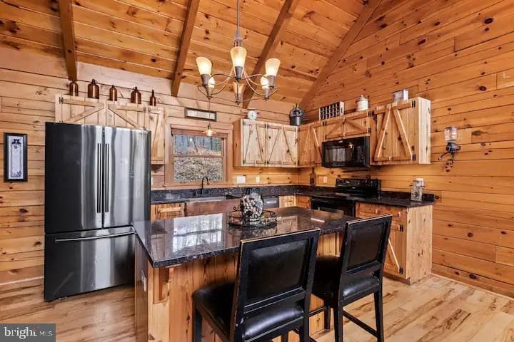 1192 Turkey Ridge Road photo 4