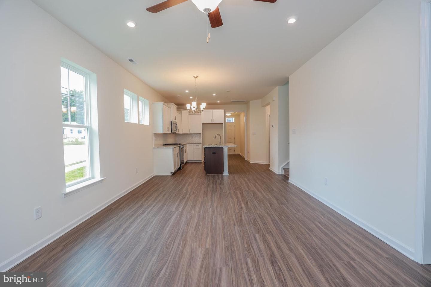 10299 Szalay Lane photo 4
