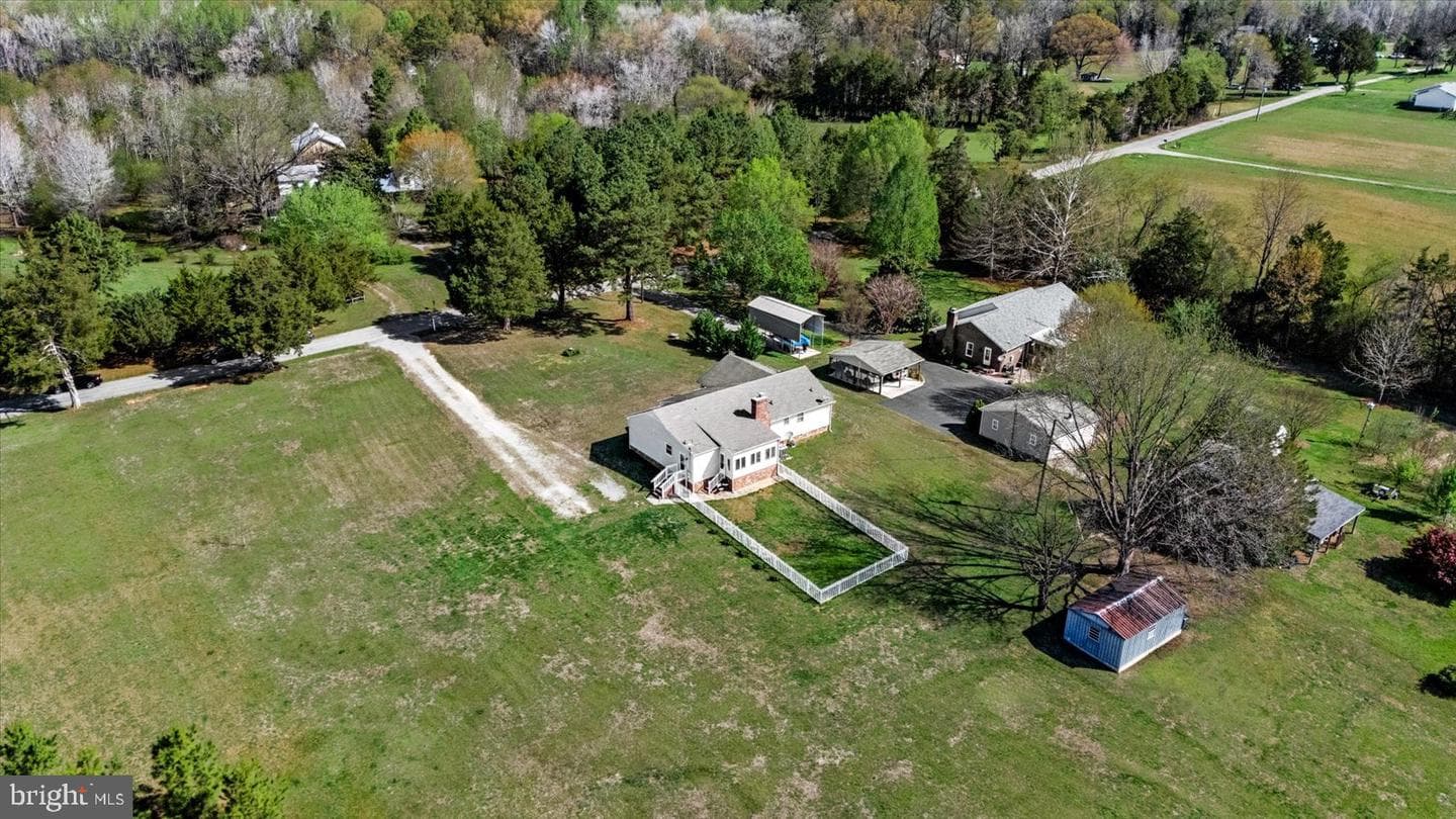 16211 Parrish Farm Road photo 2