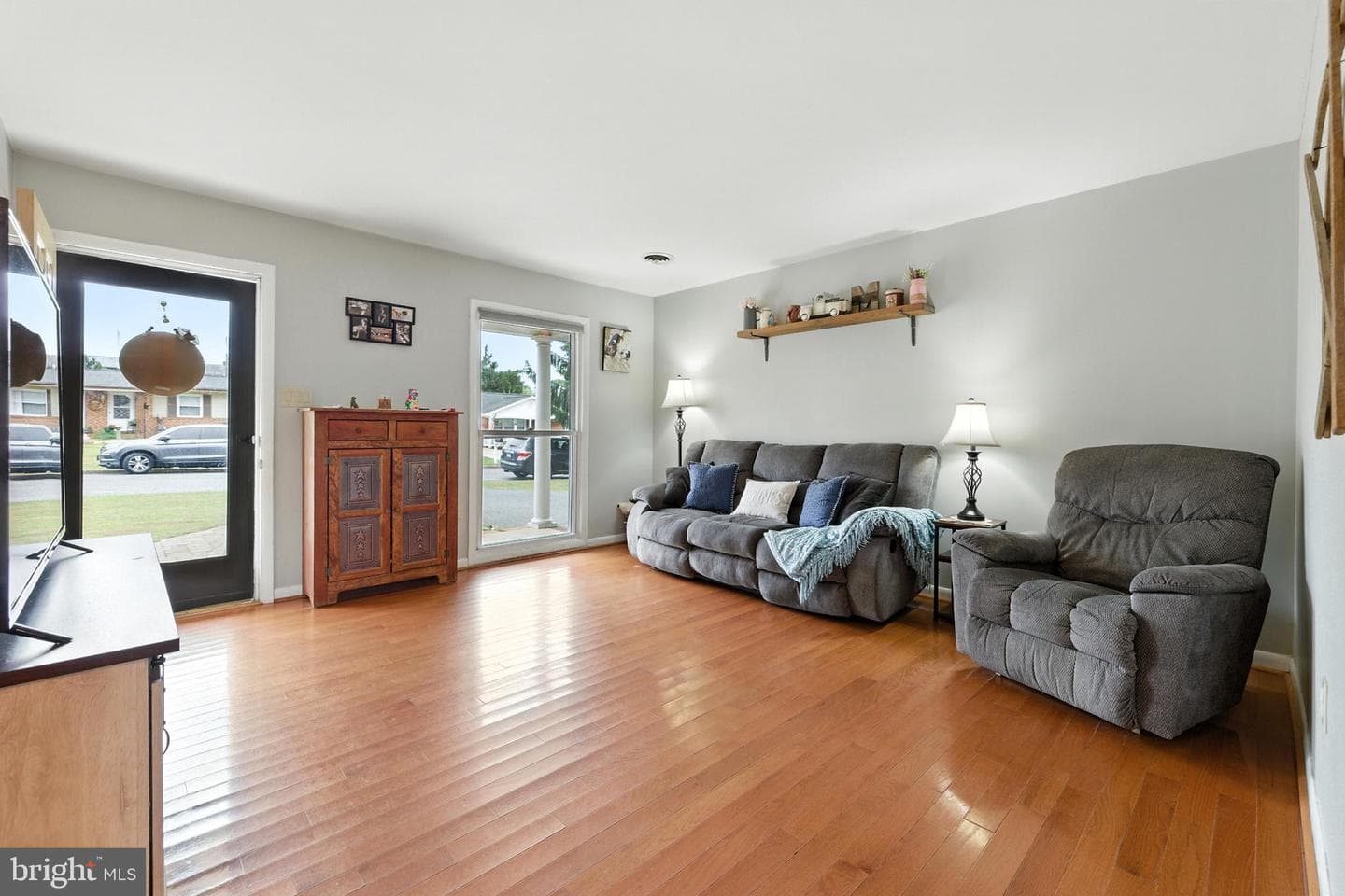 1182 Dale Circle photo 4