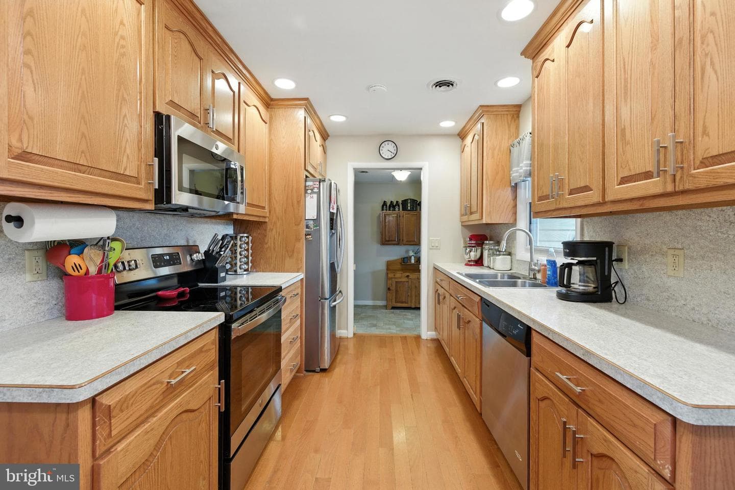 1182 Dale Circle photo 5