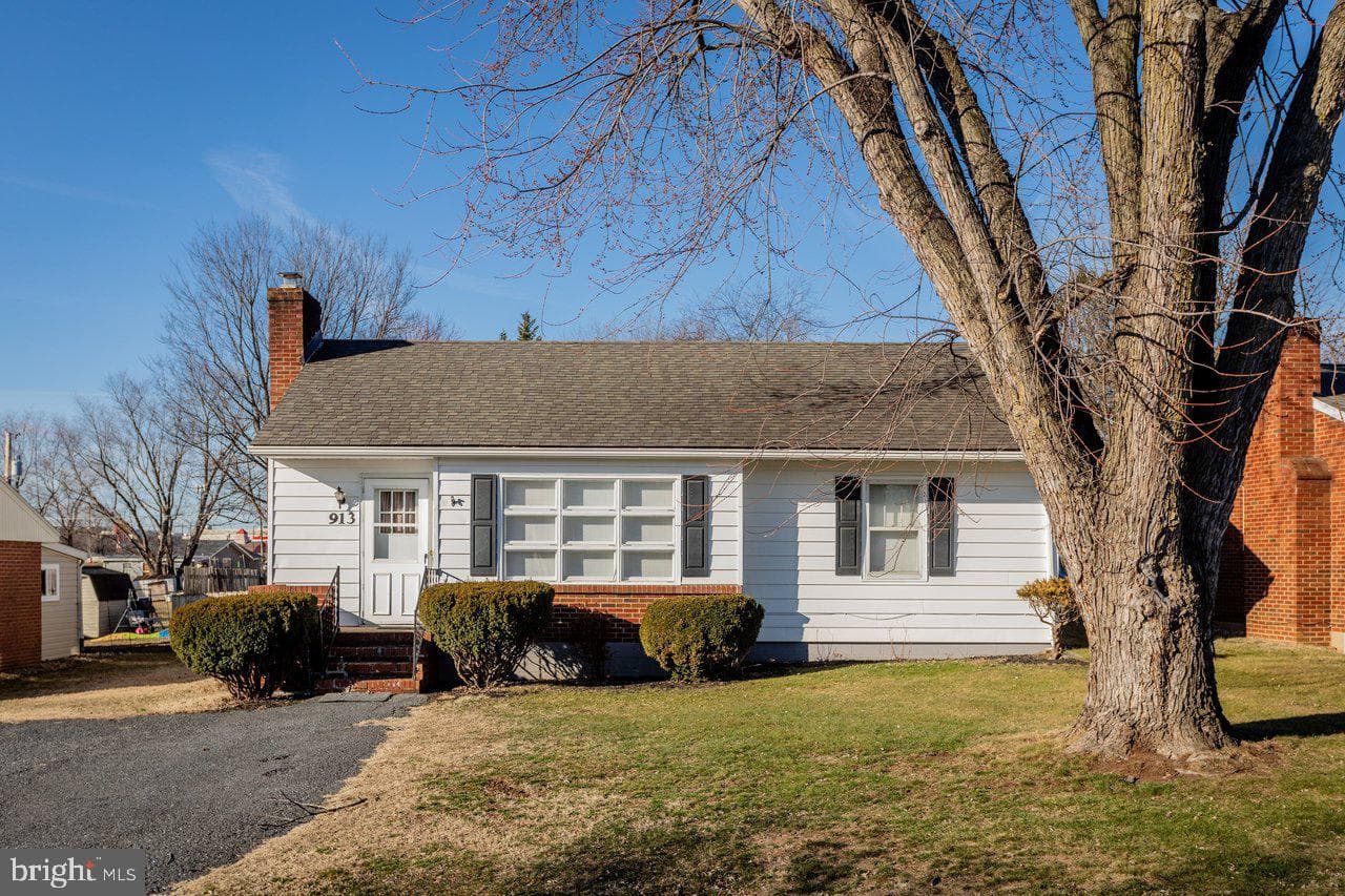 913 Spotswood Drive