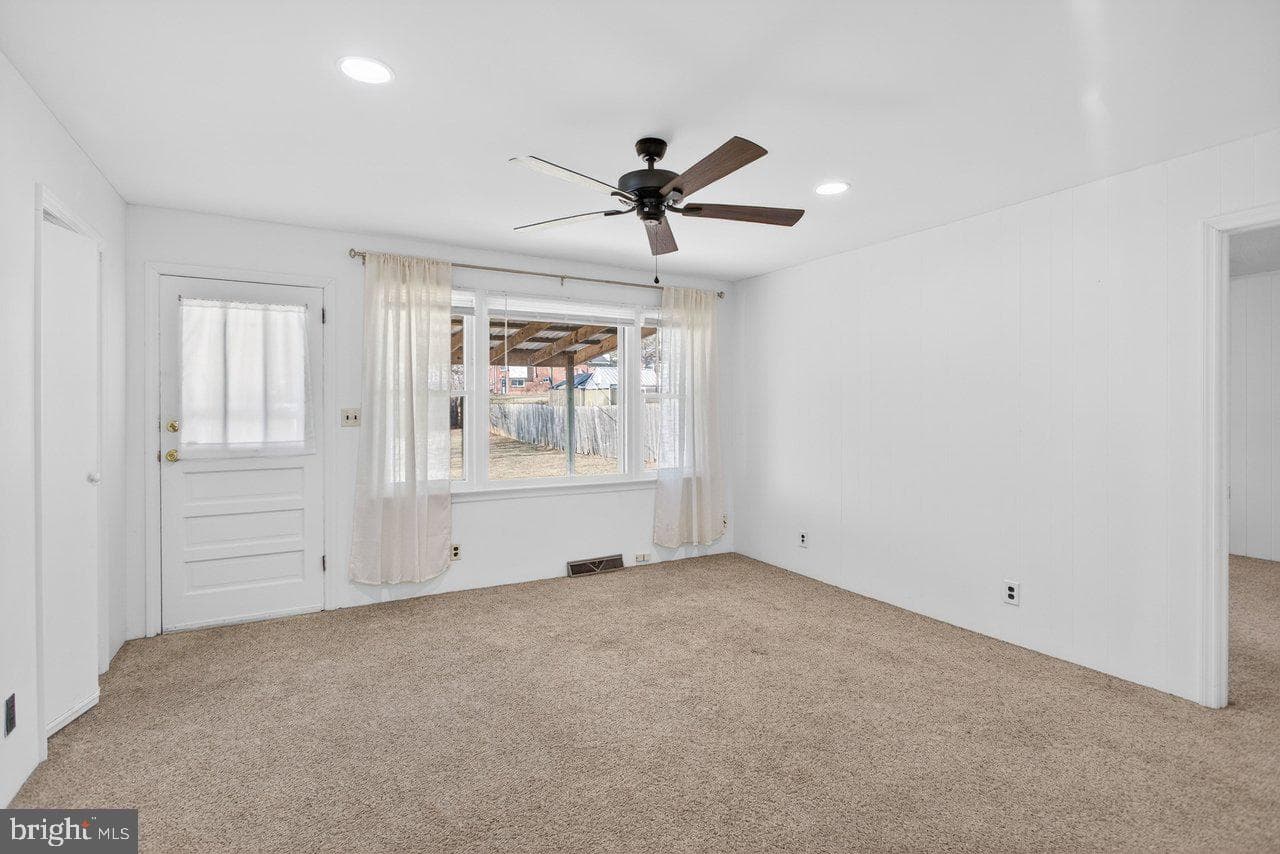 913 Spotswood Drive photo 26