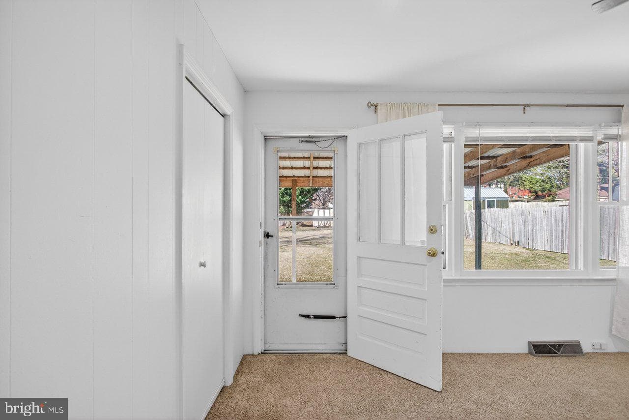 913 Spotswood Drive photo 31