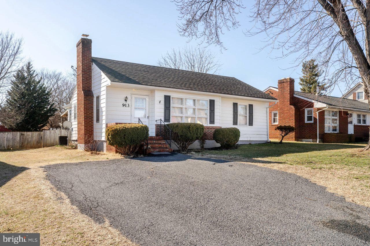 913 Spotswood Drive photo 34