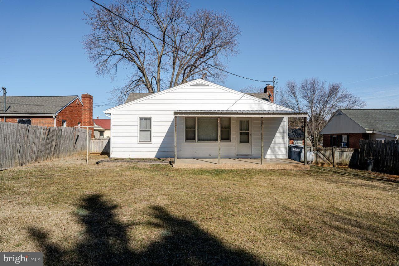 913 Spotswood Drive photo 42