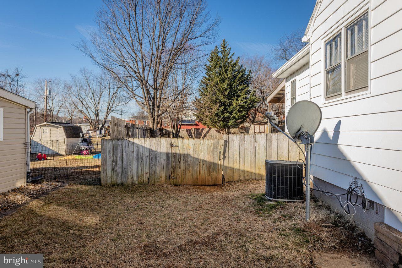 913 Spotswood Drive photo 50