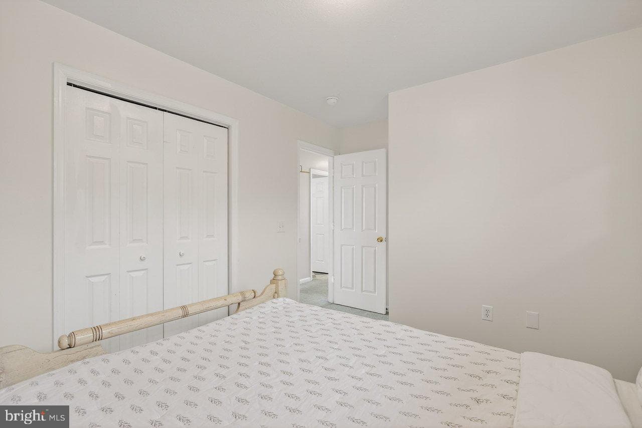 573 Pointe Drive photo 32