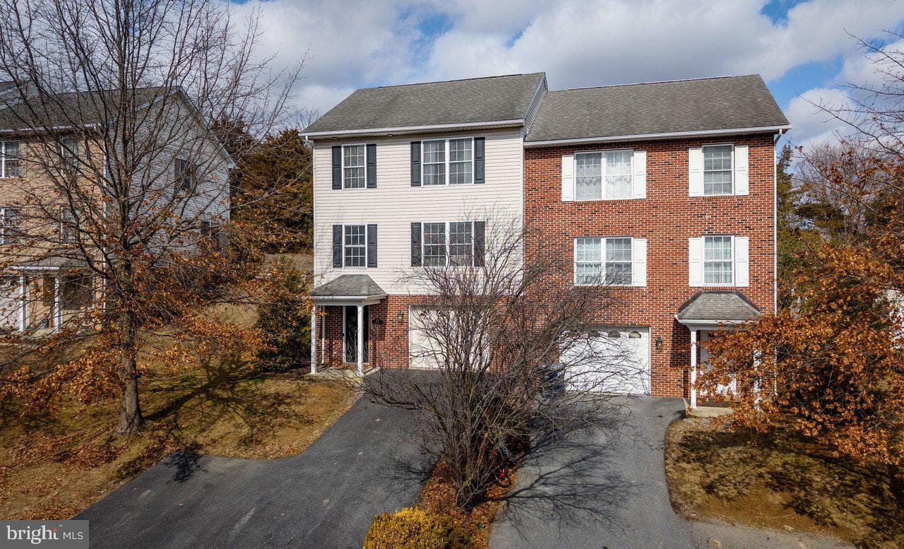 573 Pointe Drive photo 65