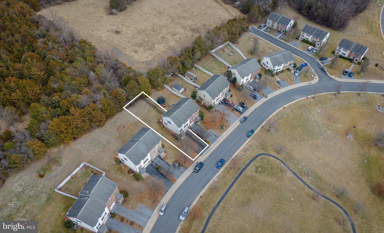 573 Pointe Drive photo 74
