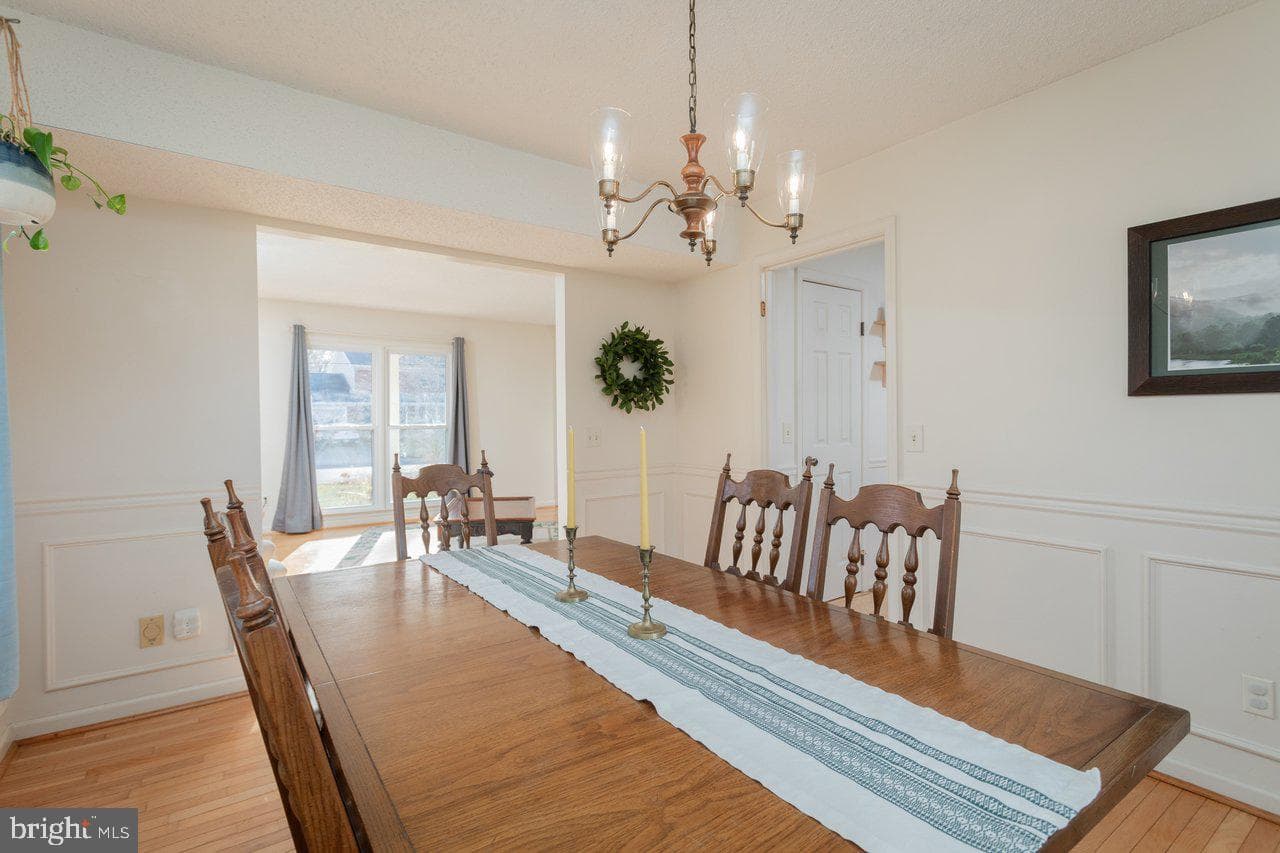 25 Emery Street photo 11