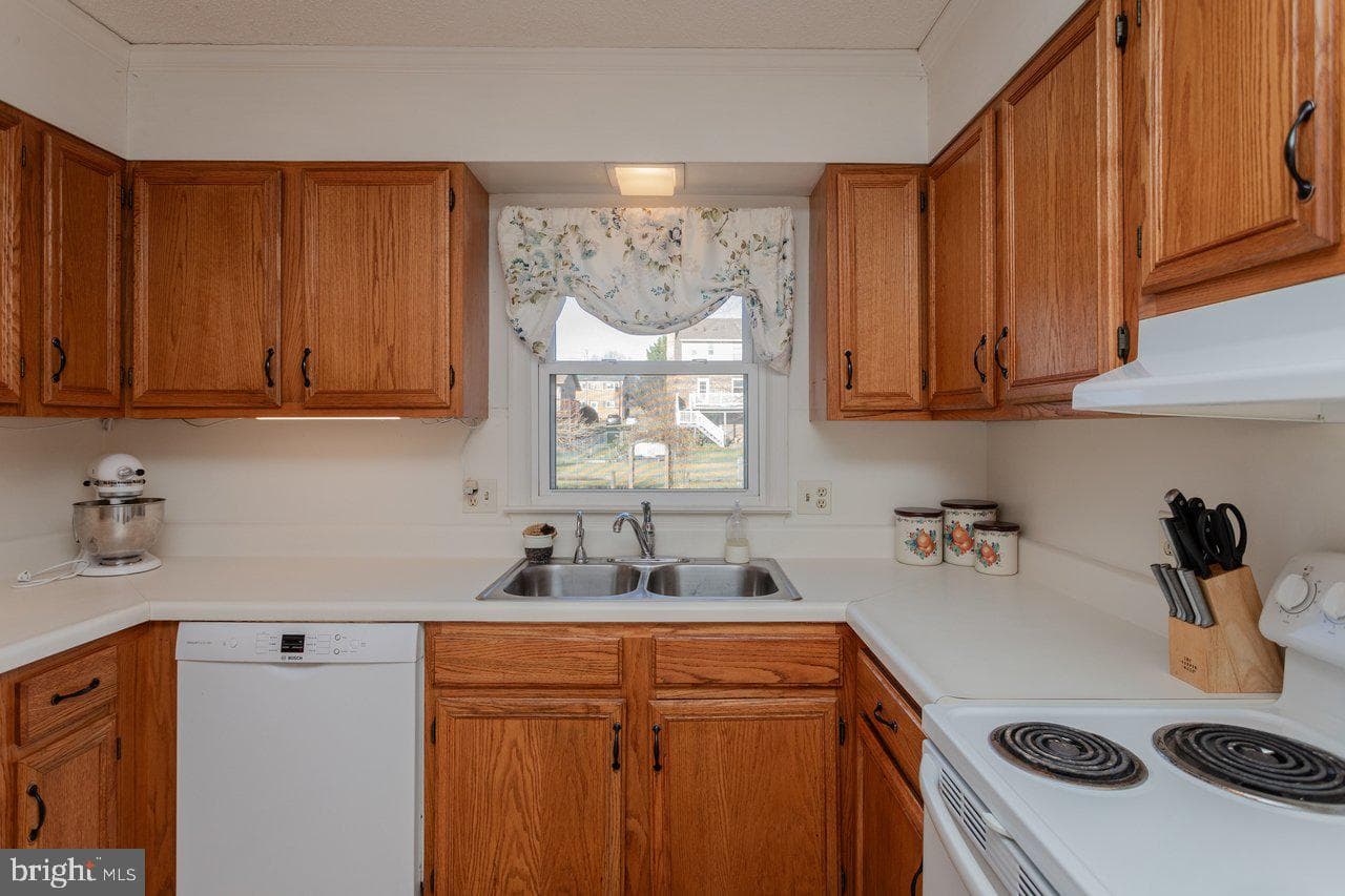 25 Emery Street photo 14