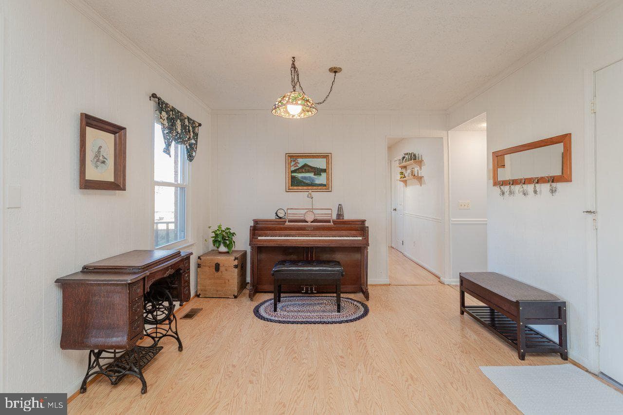 25 Emery Street photo 28