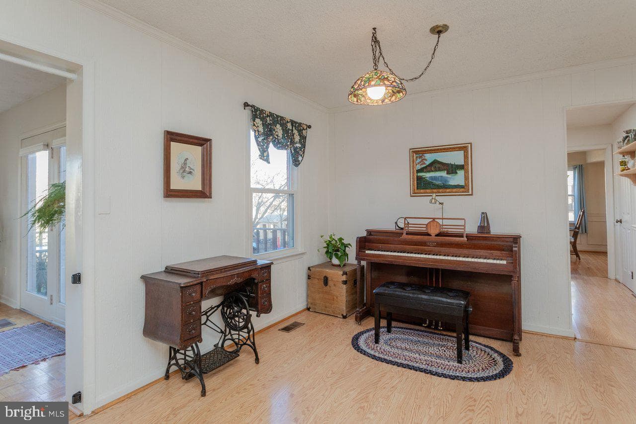 25 Emery Street photo 29