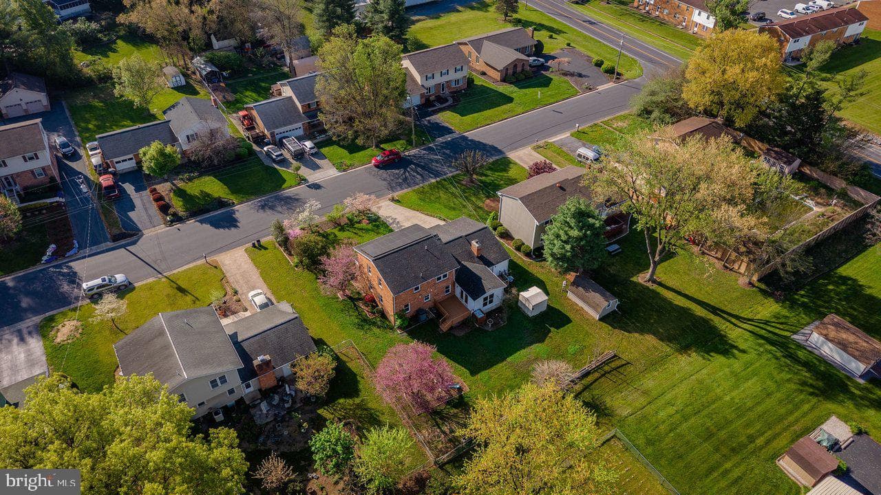 25 Emery Street photo 62